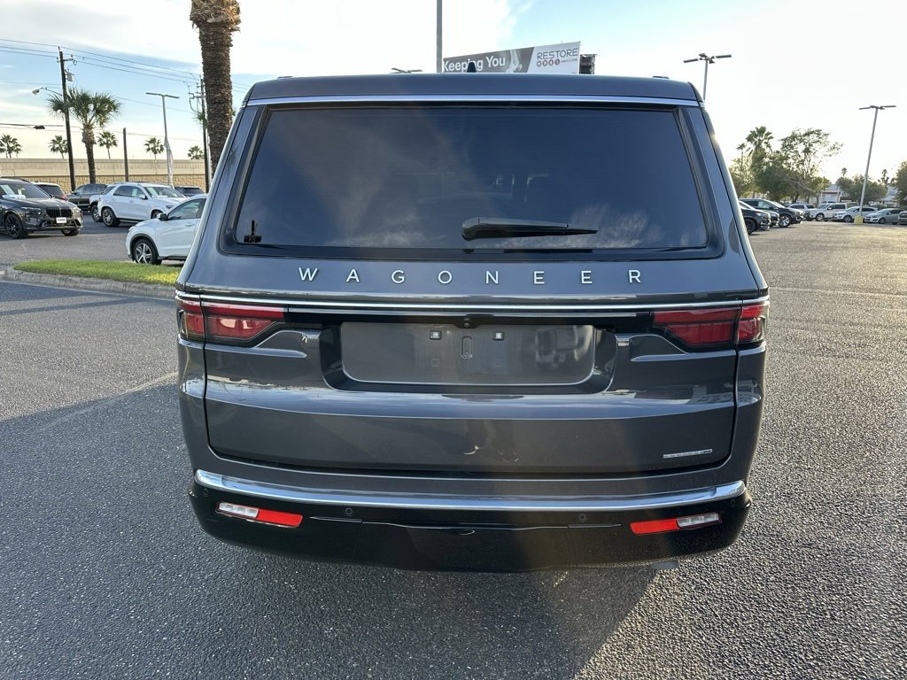 Used 2024 Jeep Wagoneer Series III w/ Premium Group I image 5