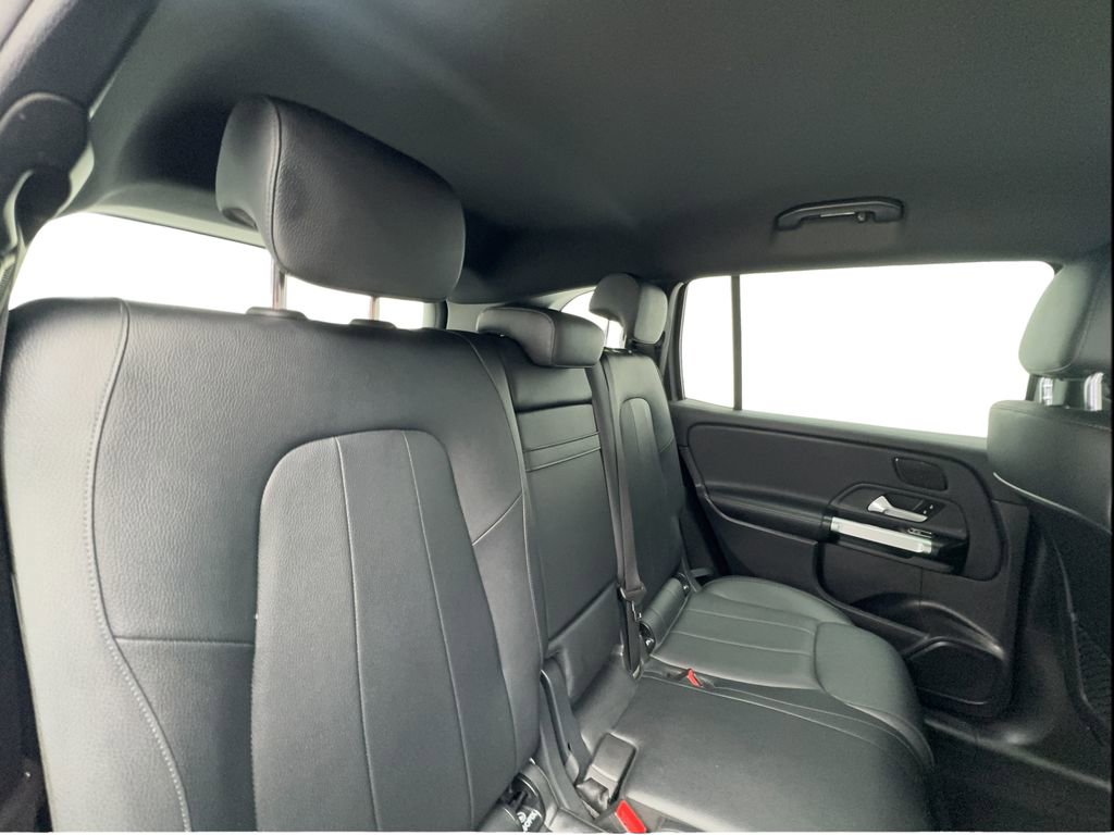 Used 2023 Mercedes-Benz EQB 250+ w/ Exclusive Package image 25