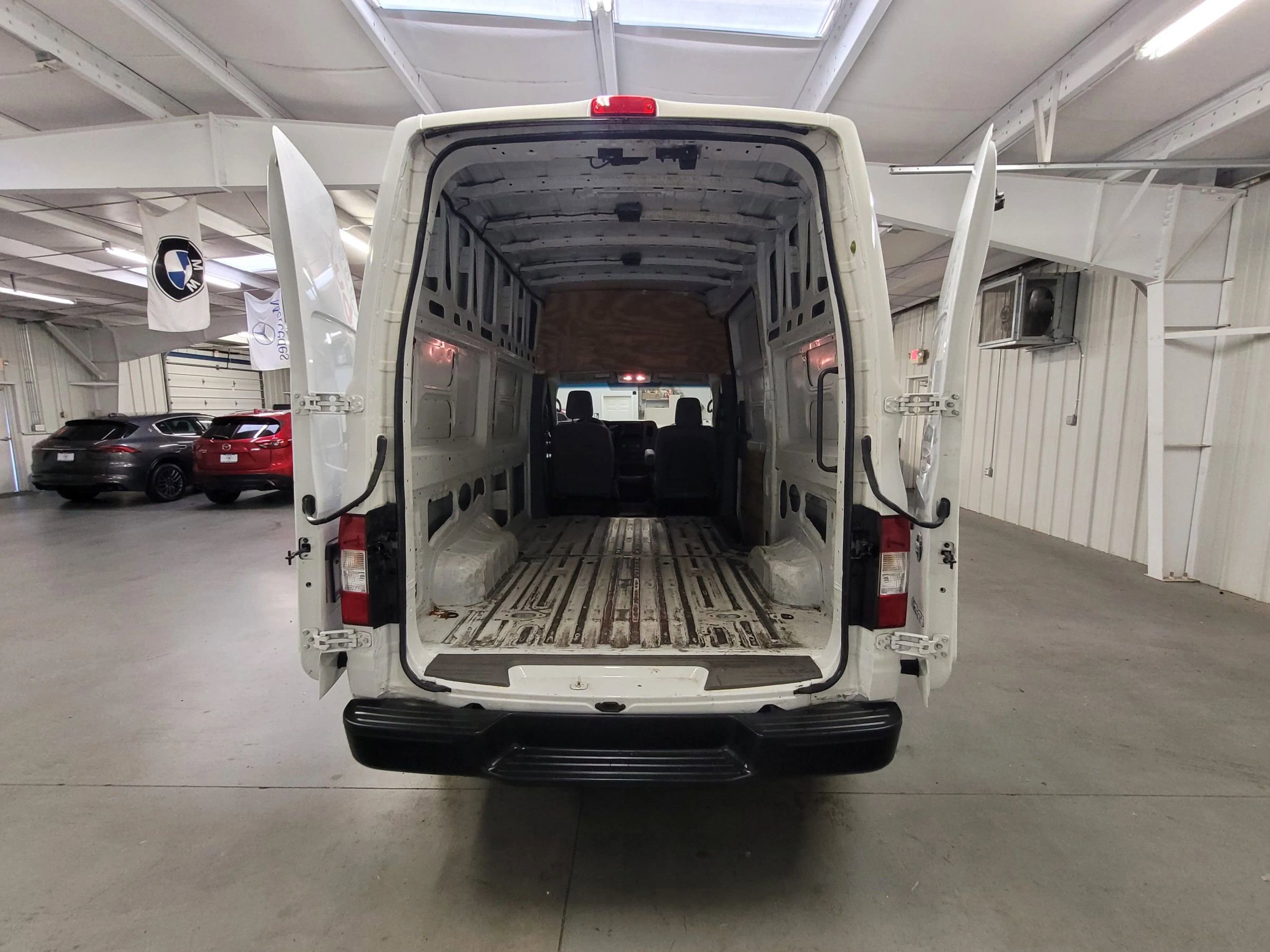 Used 2019 Nissan NV 2500 S image 29