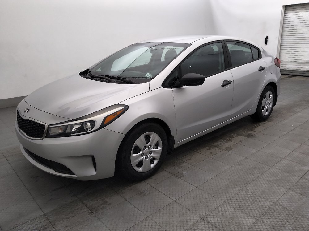 Used 2017 Kia Forte LX FWD image 2