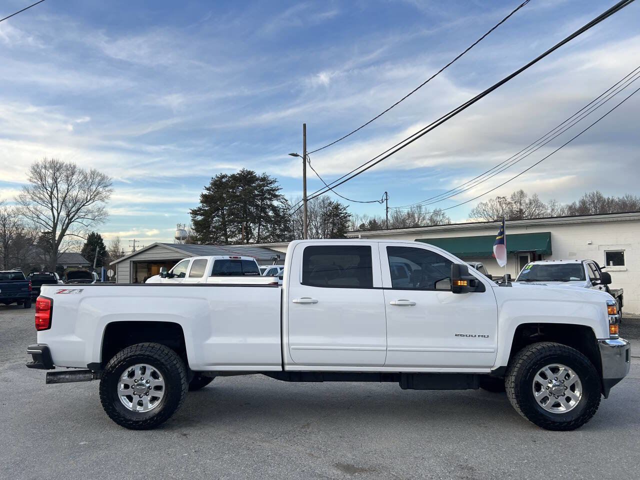 Used 2015 Chevrolet Silverado 2500 LT w/ Z71 Package, Off-Road image 5