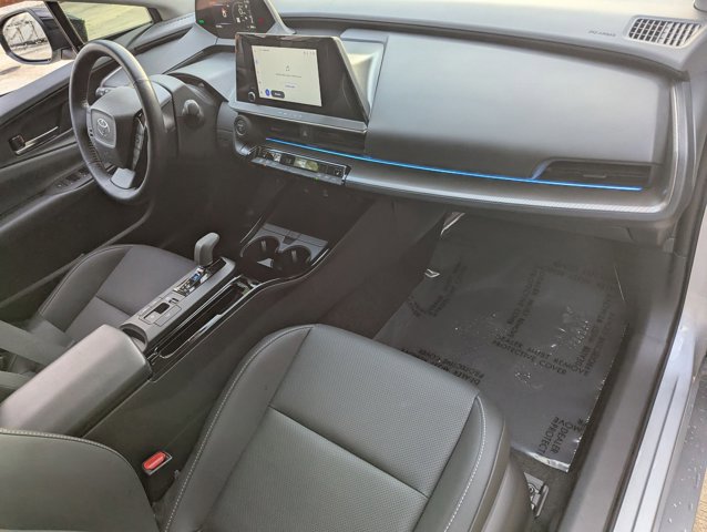 Used 2024 Toyota Prius XLE FWD image 19