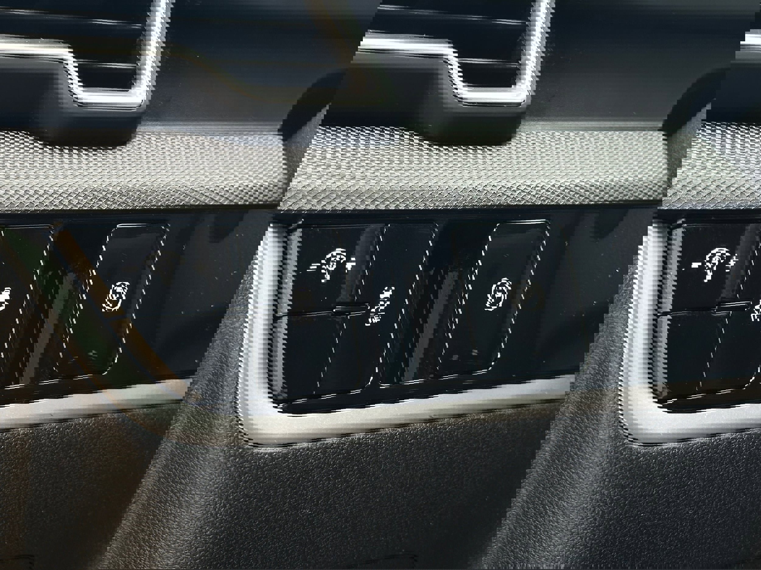 Used 2023 Kia Sportage LX image 22