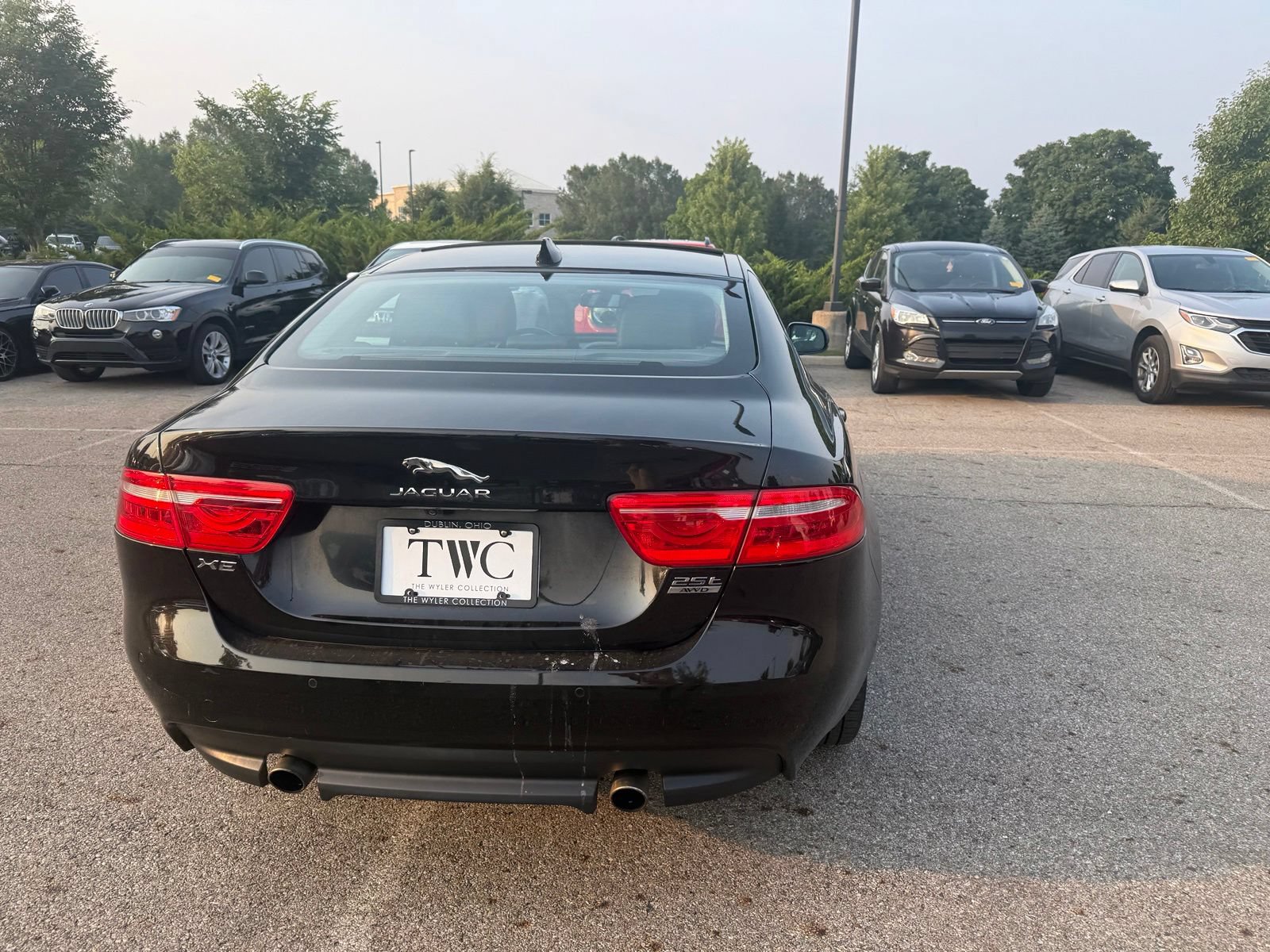 Used 2018 Jaguar XE Premium AWD/4WD image 6