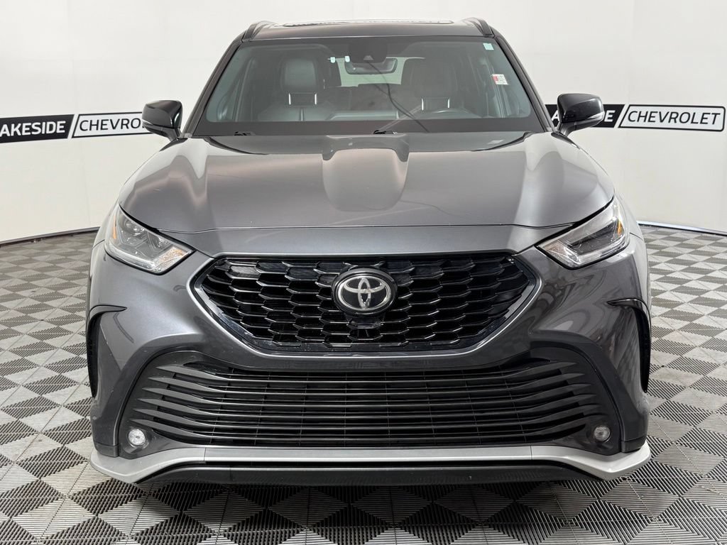 Used 2021 Toyota Highlander XSE AWD/4WD image 9
