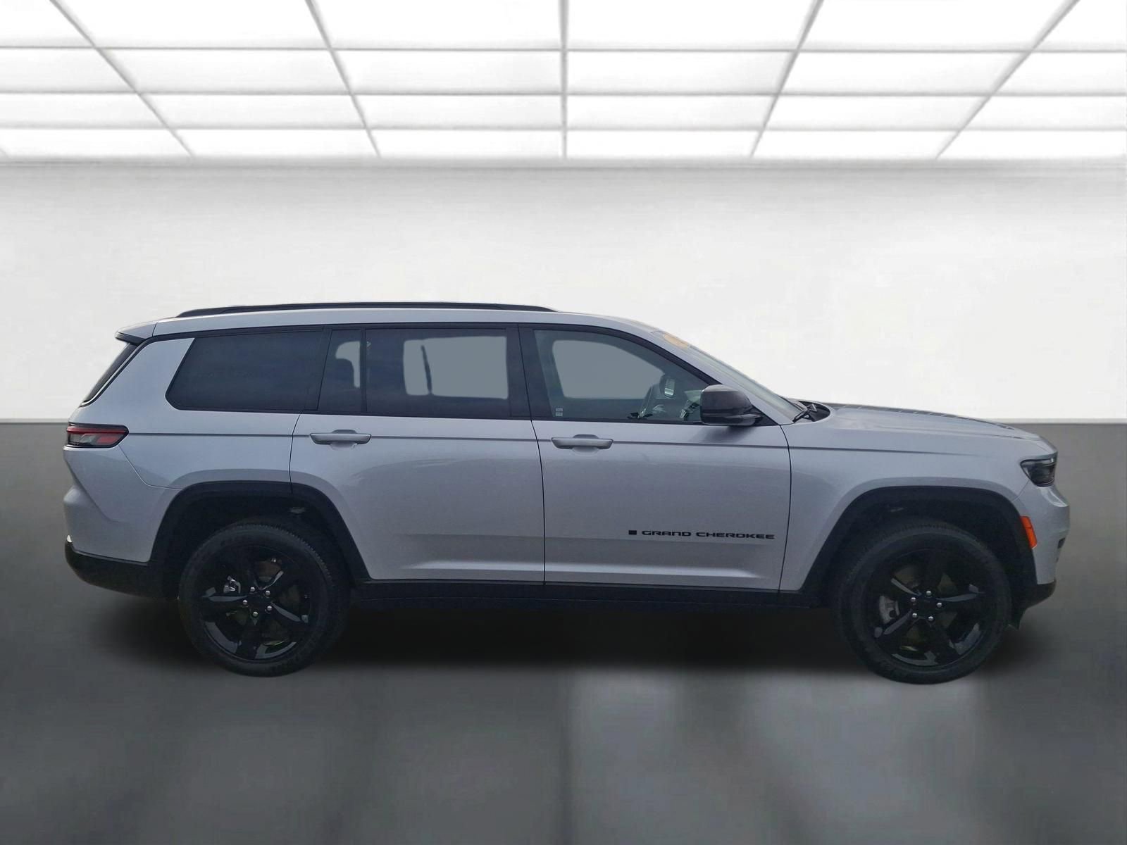 Used 2025 Jeep Grand Cherokee L Altitude video 2