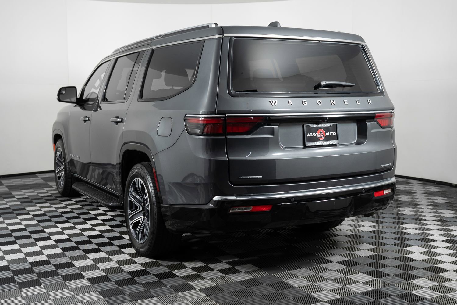 Used 2022 Jeep Wagoneer Series III image 4