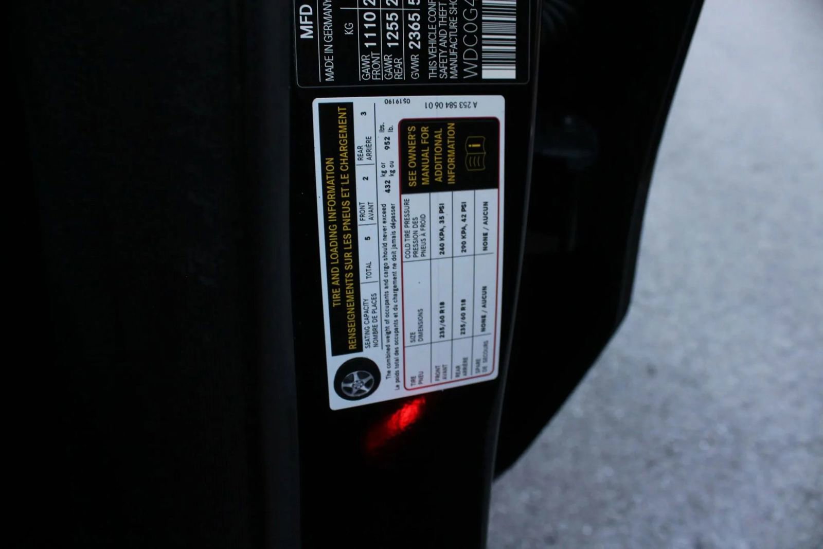 Used 2017 Mercedes-Benz GLC 300 4MATIC w/ Premium 1 Package image 36