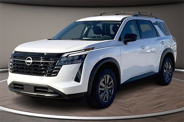 New 2026 Nissan Pathfinder SV