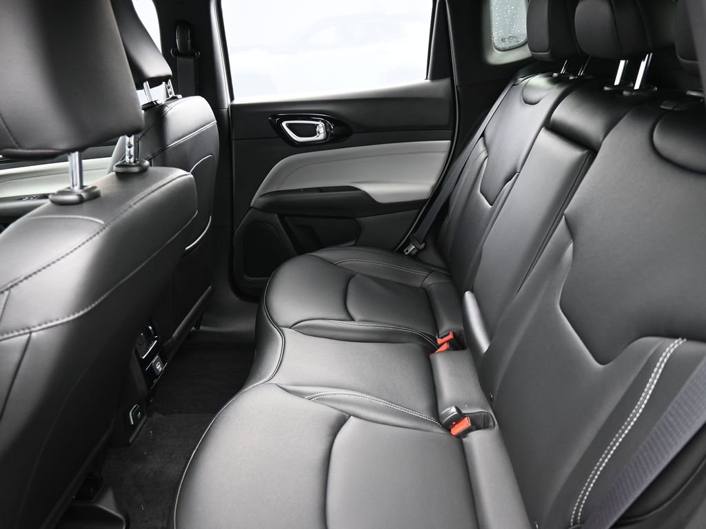 New 2026 Jeep Compass Limited image 13