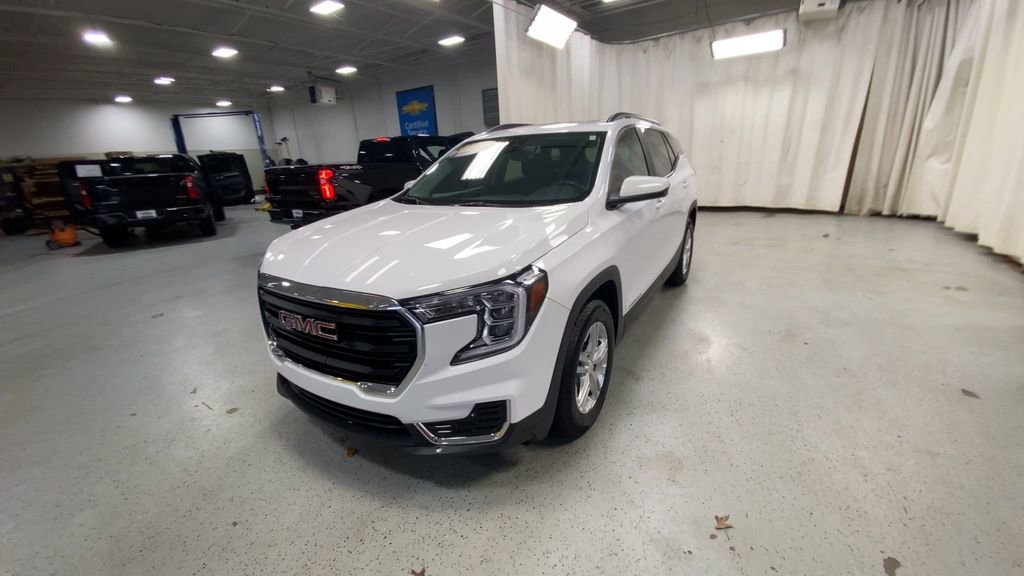 Certified 2023 GMC Terrain SLE w/ Driver Convenience Package FWD image 6