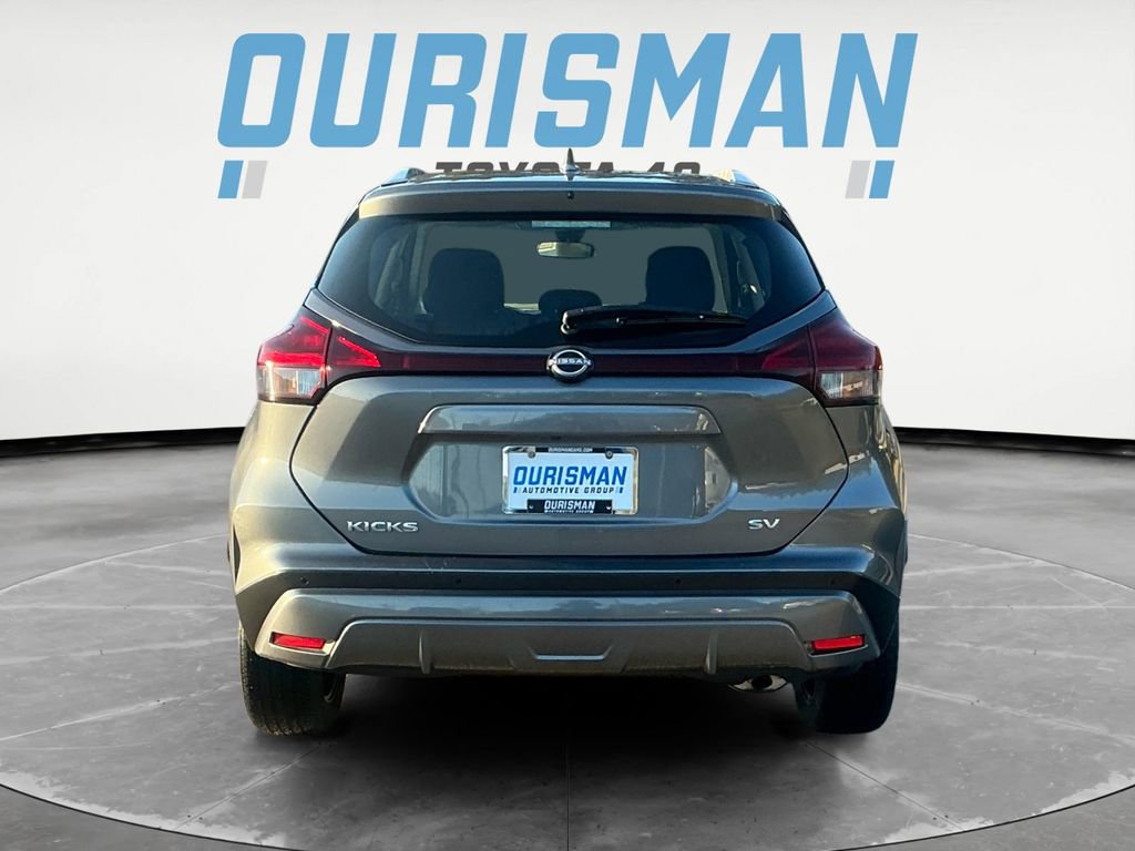 Used 2024 Nissan Kicks SV image 6