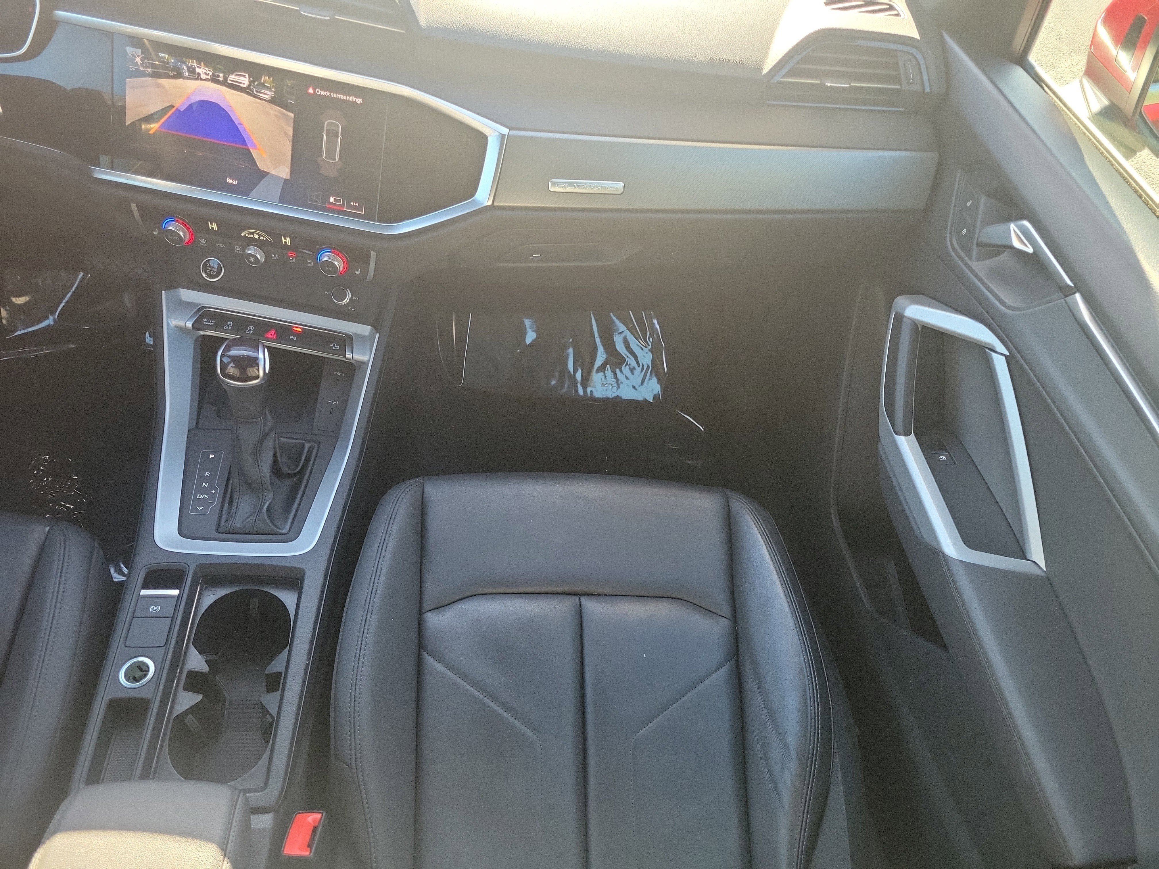 Used 2024 Audi Q3 2.0T Premium image 21