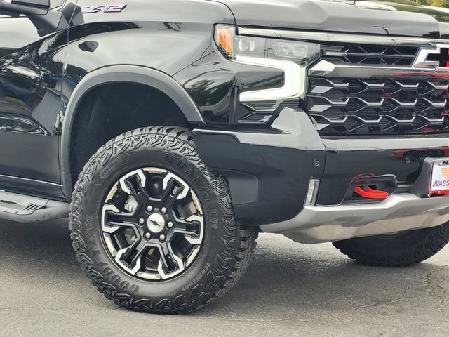 Used 2025 Chevrolet Silverado 1500 ZR2 w/ Technology Package AWD/4WD image 4