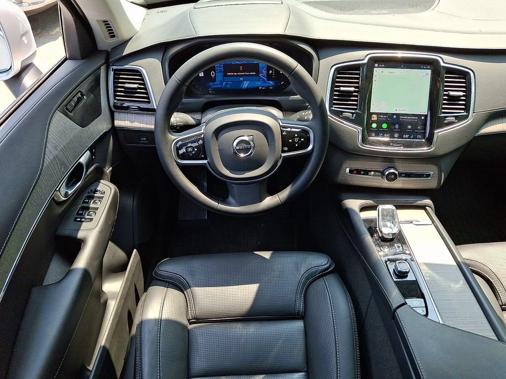 Used 2023 Volvo XC90 B6 Ultimate w/ Protection Package Premier AWD/4WD image 13