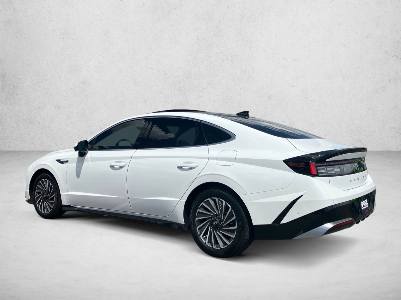 Used 2025 Hyundai Sonata Limited FWD image 7