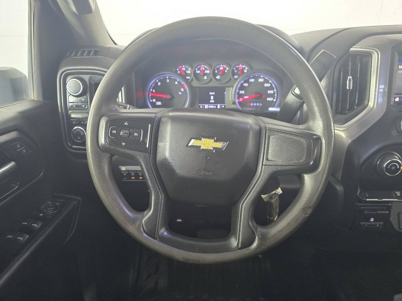 Used 2022 Chevrolet Silverado 2500 W/T w/ WT Fleet Convenience Package AWD/4WD image 15