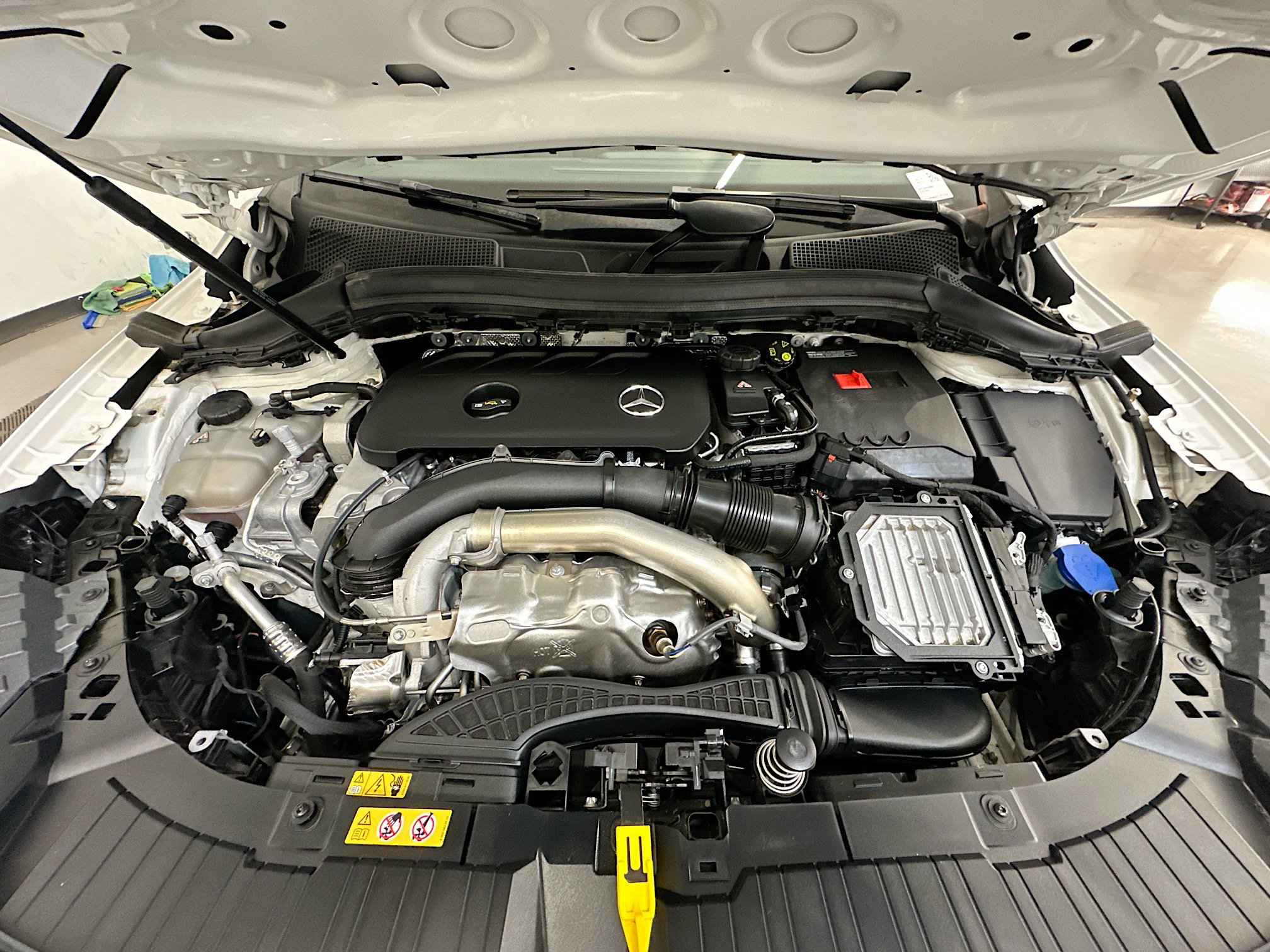 Used 2025 Mercedes-Benz GLA 250 4MATIC image 34