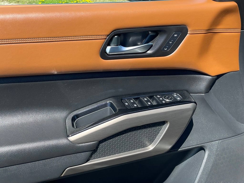 Certified 2023 Nissan Pathfinder Platinum AWD/4WD image 15