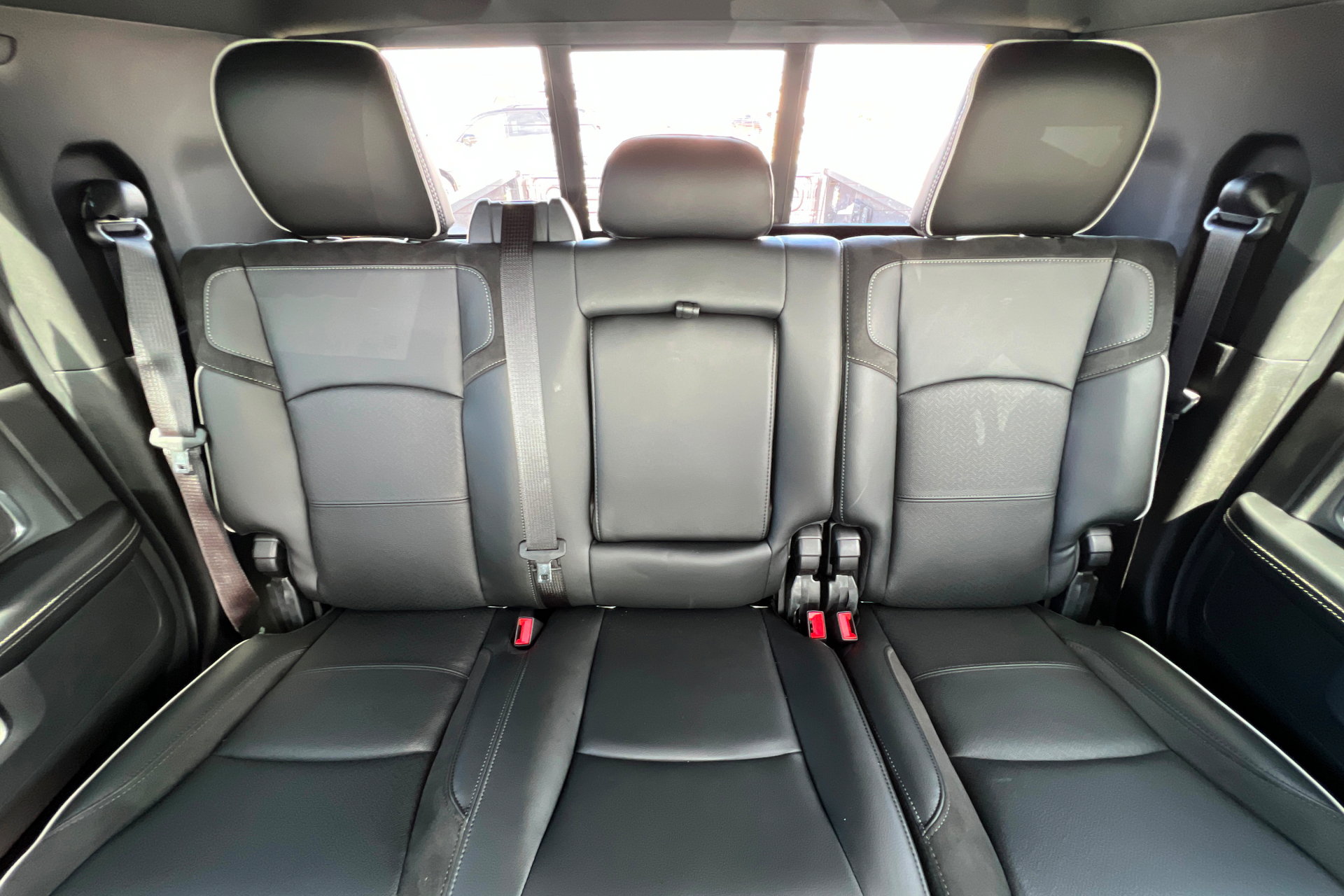 New 2026 RAM 3500 Laramie AWD/4WD image 24