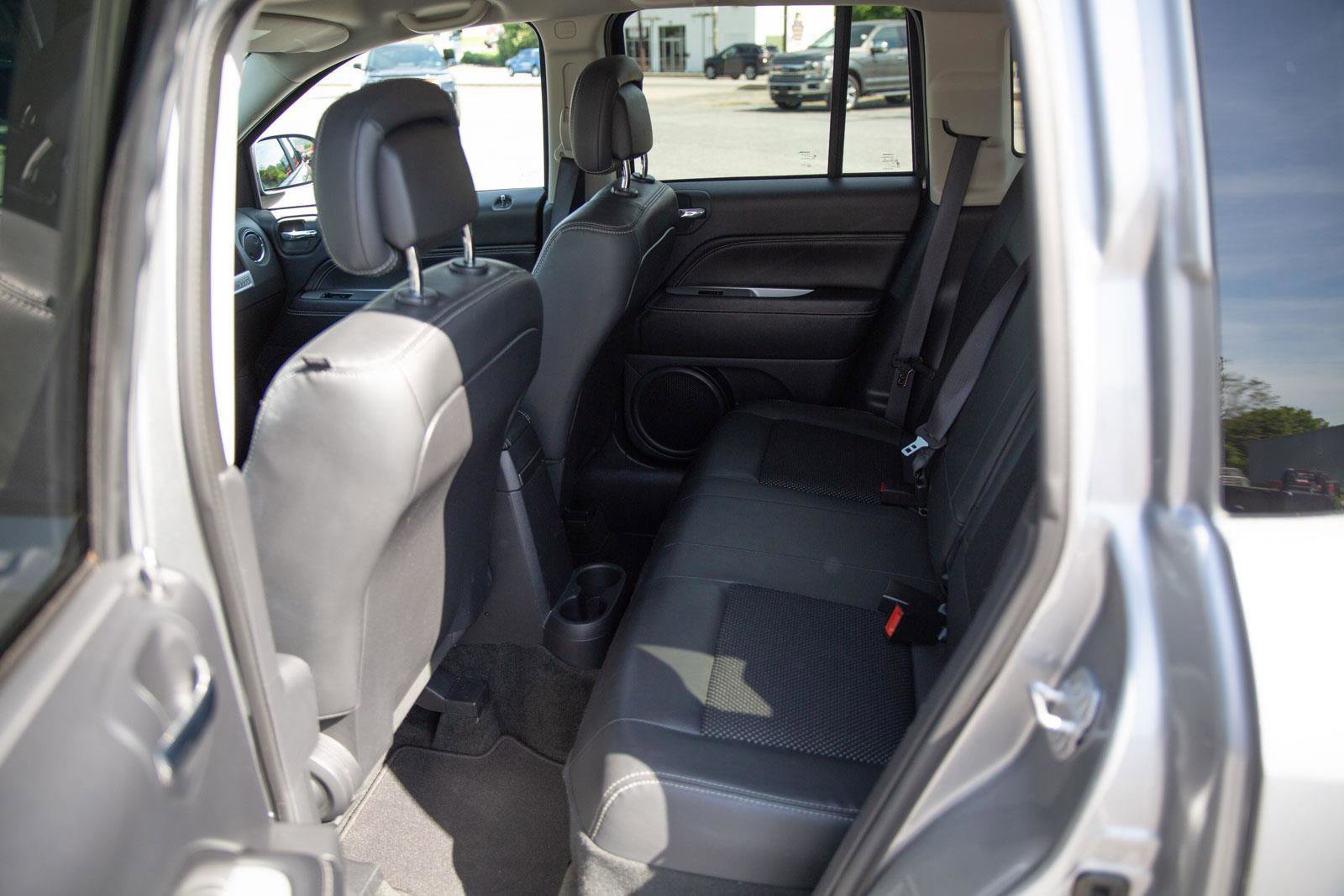 Used 2016 Jeep Compass Latitude AWD/4WD image 18