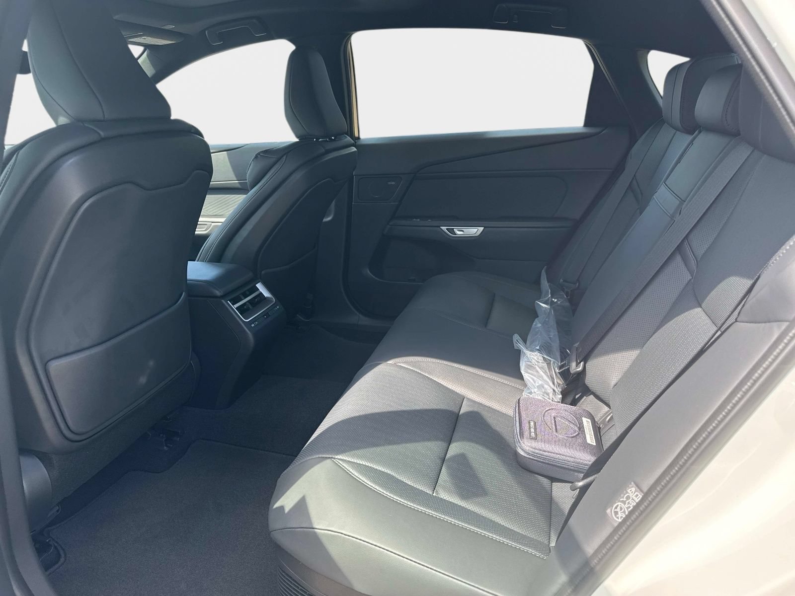 New 2026 Lexus ES 350h AWD w/ Cold Area Package image 12
