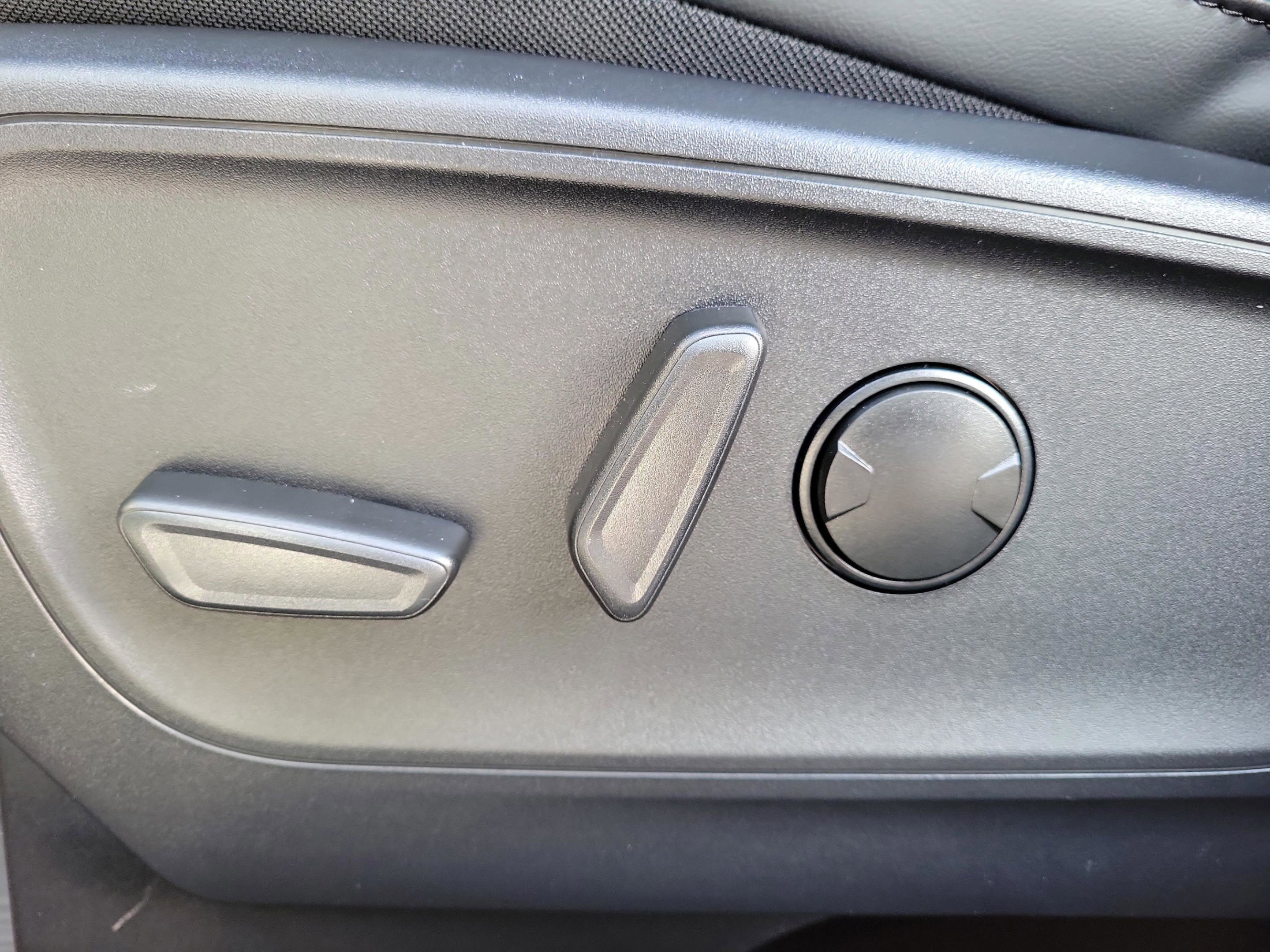 New 2026 Ford Escape ST-Line w/ Cold Weather Package image 13