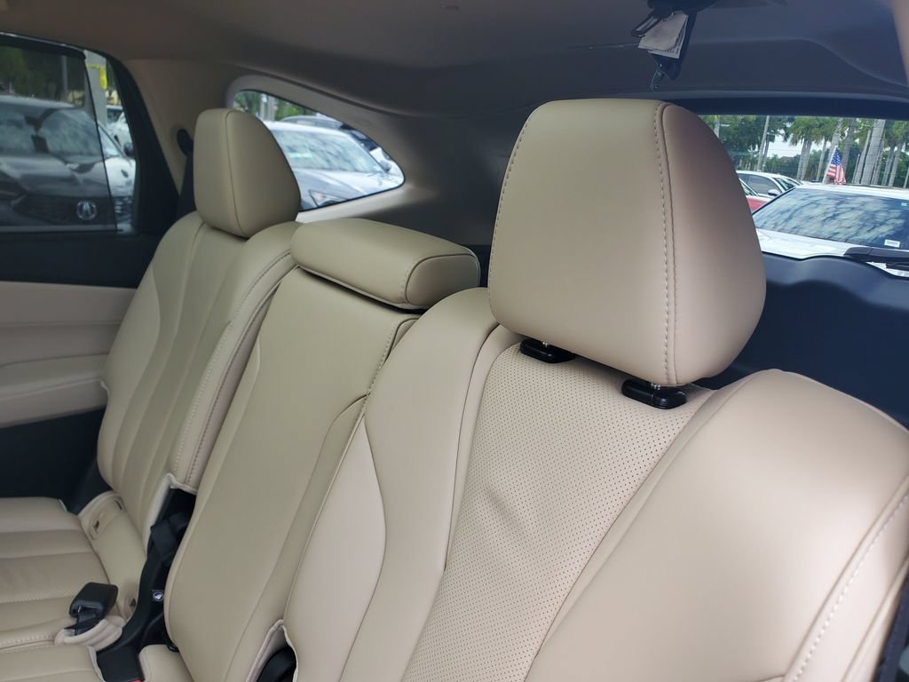 Certified 2024 Acura MDX FWD w/ Technology Package image 13