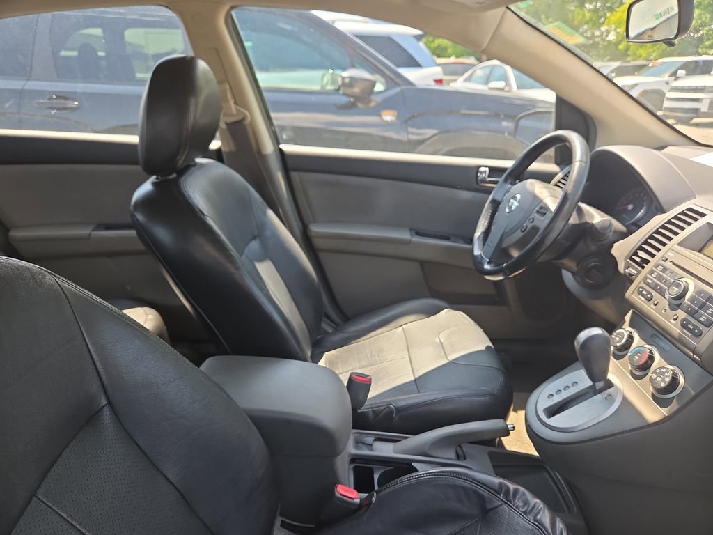 Used 2007 Nissan Sentra 2.0 SL w/ Sunroof Pkg FWD image 11