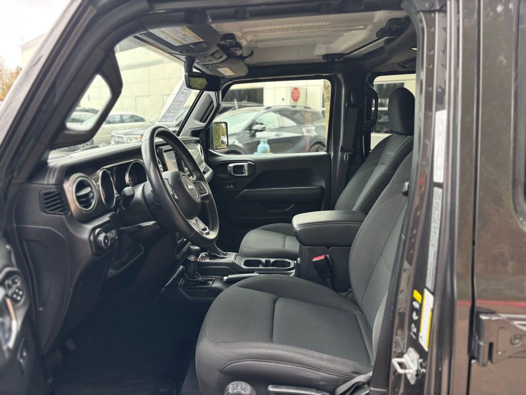 Used 2021 Jeep Wrangler Unlimited Sahara w/ Uconnect 4C Nav & Sound Group image 11