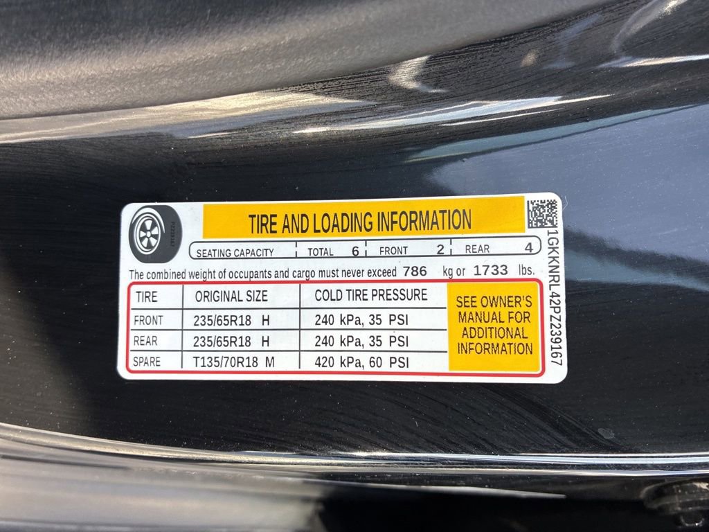 Used 2023 GMC Acadia SLE w/ Driver Convenience Package image 42