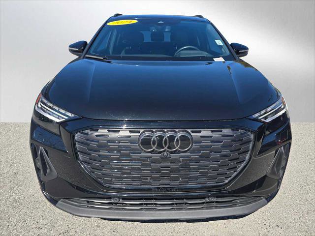 Used 2024 Audi Q4 e-tron Prestige image 8