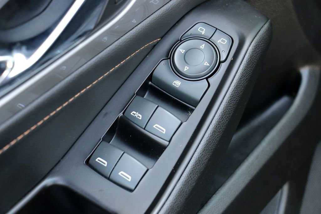 Used 2019 Chevrolet Traverse RS FWD image 14