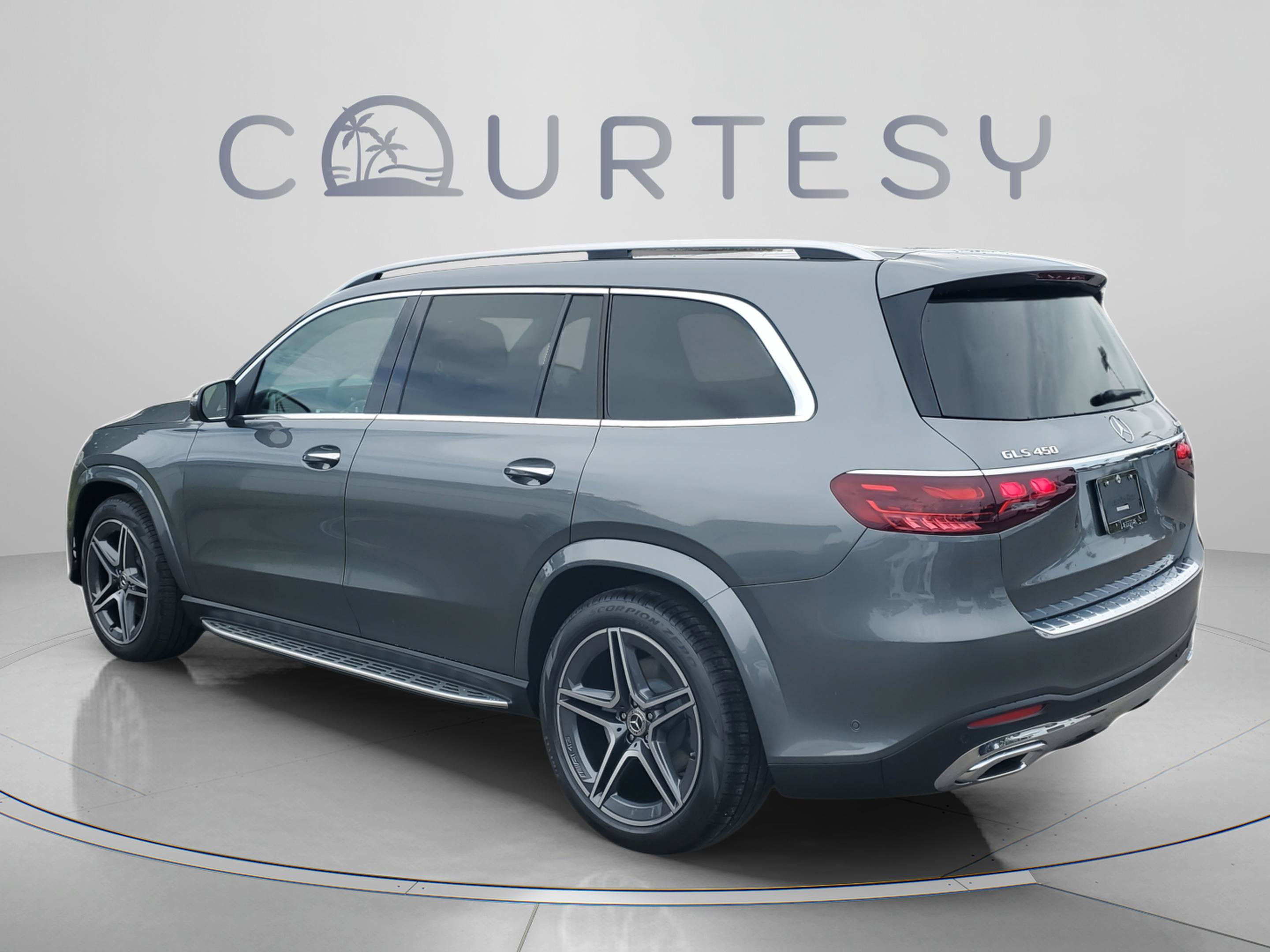 Certified 2026 Mercedes-Benz GLS 450 4MATIC image 3