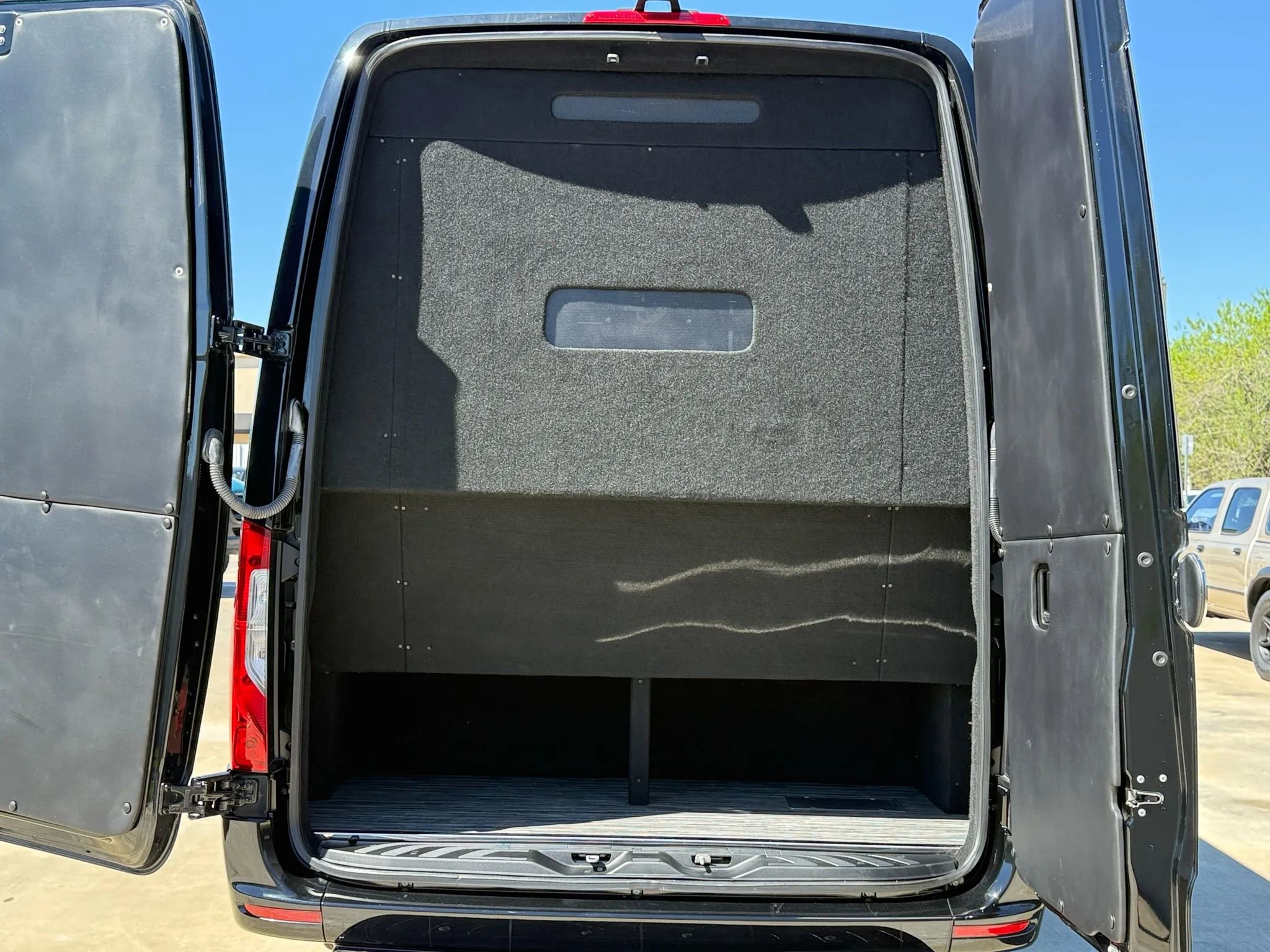 Used 2023 Mercedes-Benz Sprinter 3500 image 47