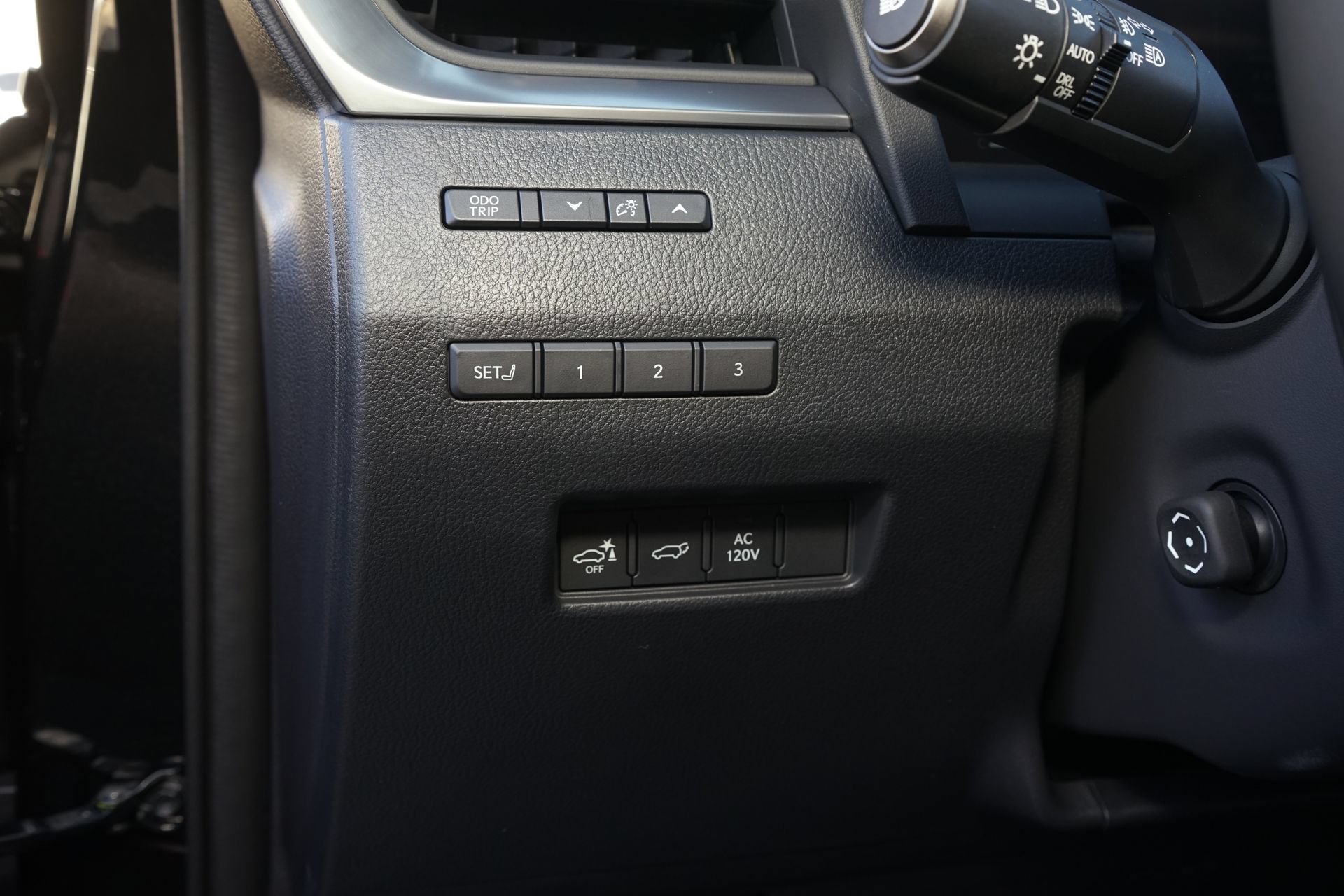 Used 2026 Lexus GX 550 w/ Accessory Package (2T) AWD/4WD image 26