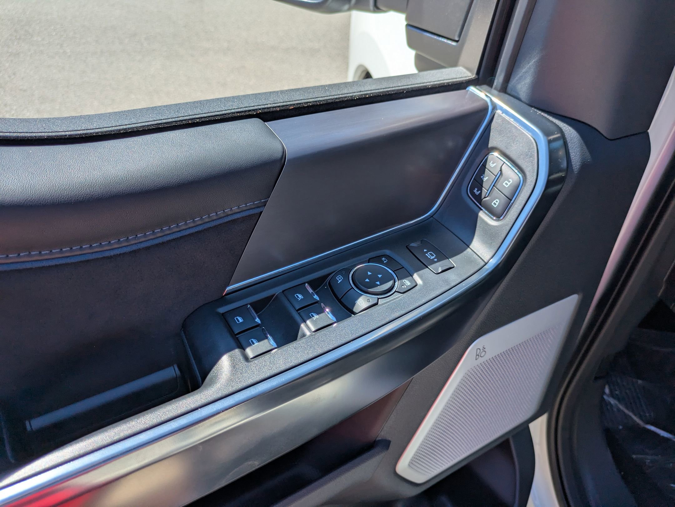 New 2026 Ford F250 Platinum w/ Tremor Off-Road Package image 17