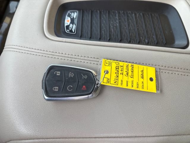 Certified 2018 Cadillac Escalade Premium Luxury image 33