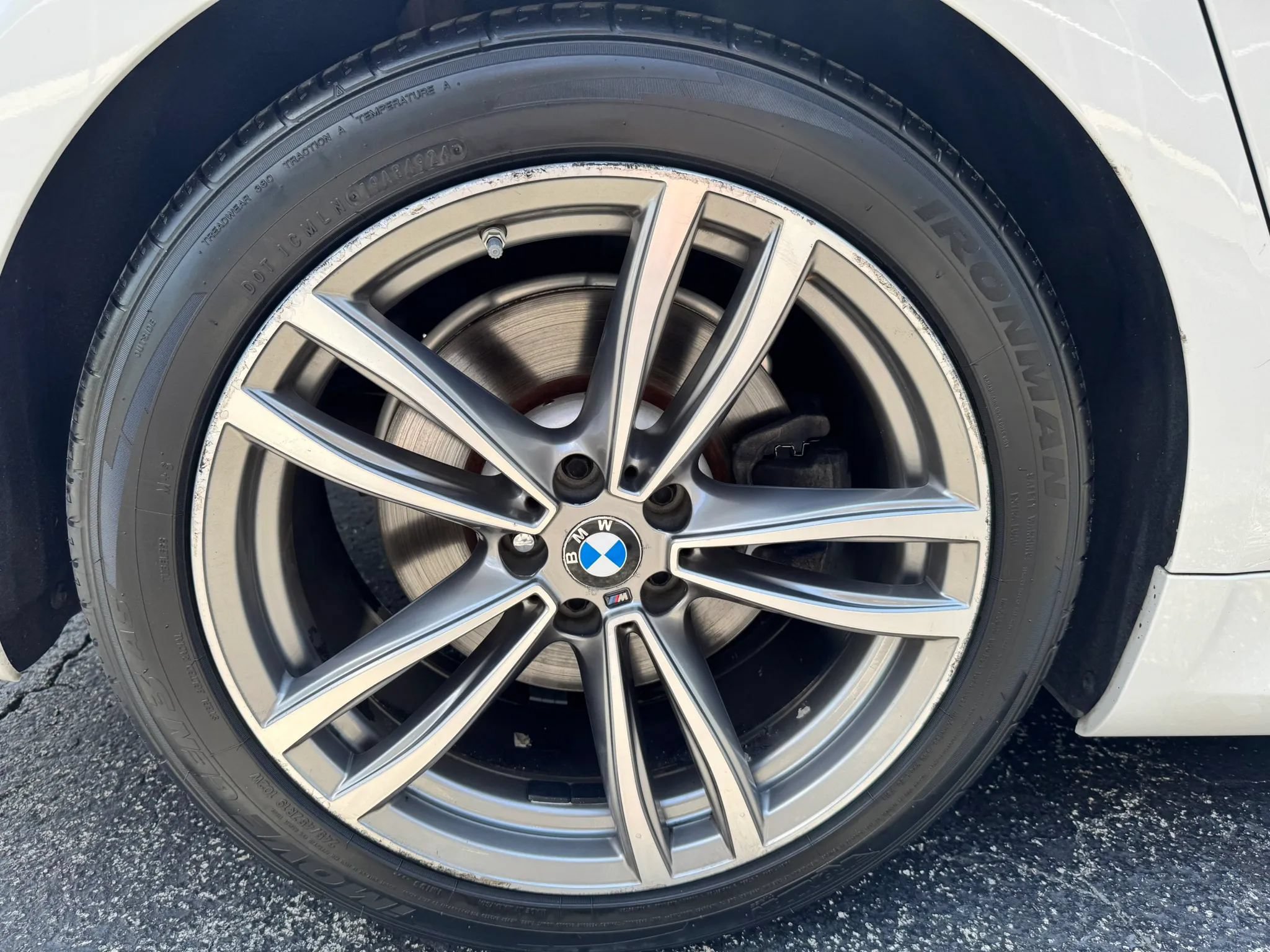Used 2019 BMW 740i w/ M Sport Package RWD image 53