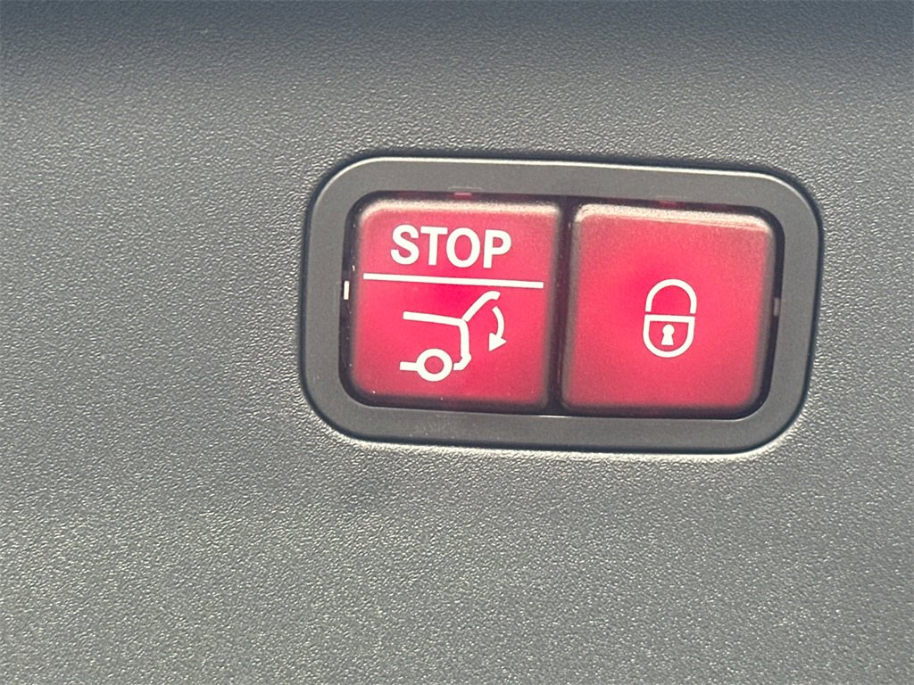 Used 2021 Mercedes-Benz AMG GT 53 w/ Driver Assistance Package image 21