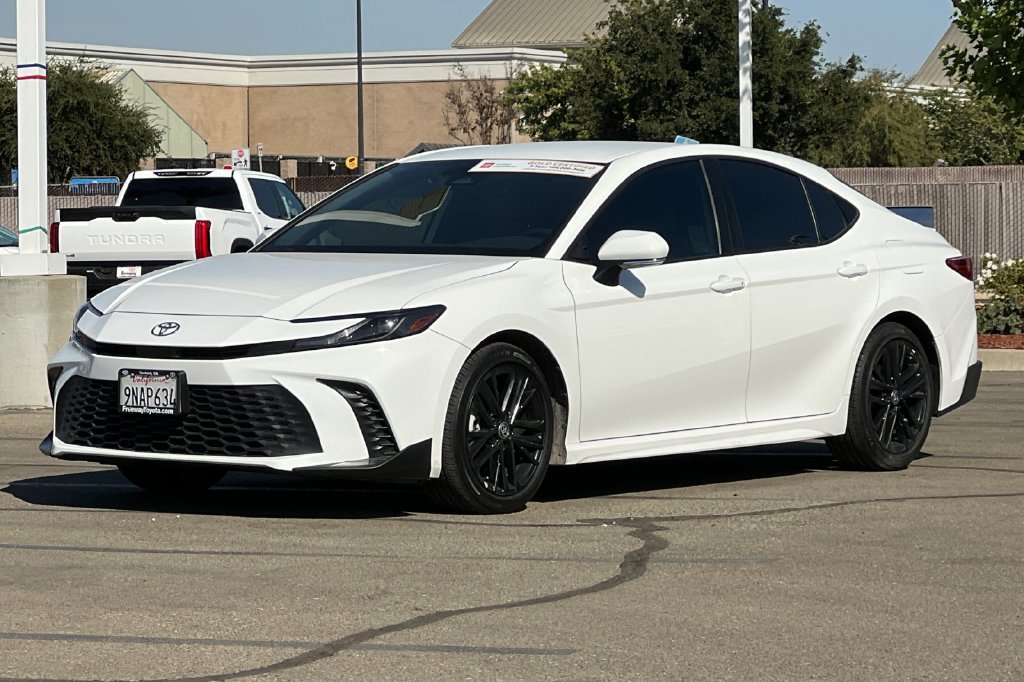 Certified 2025 Toyota Camry SE FWD image 10