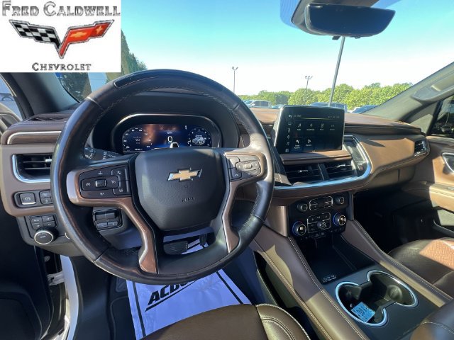 Used 2024 Chevrolet Suburban High Country w/ Advanced Technology Package AWD/4WD image 16