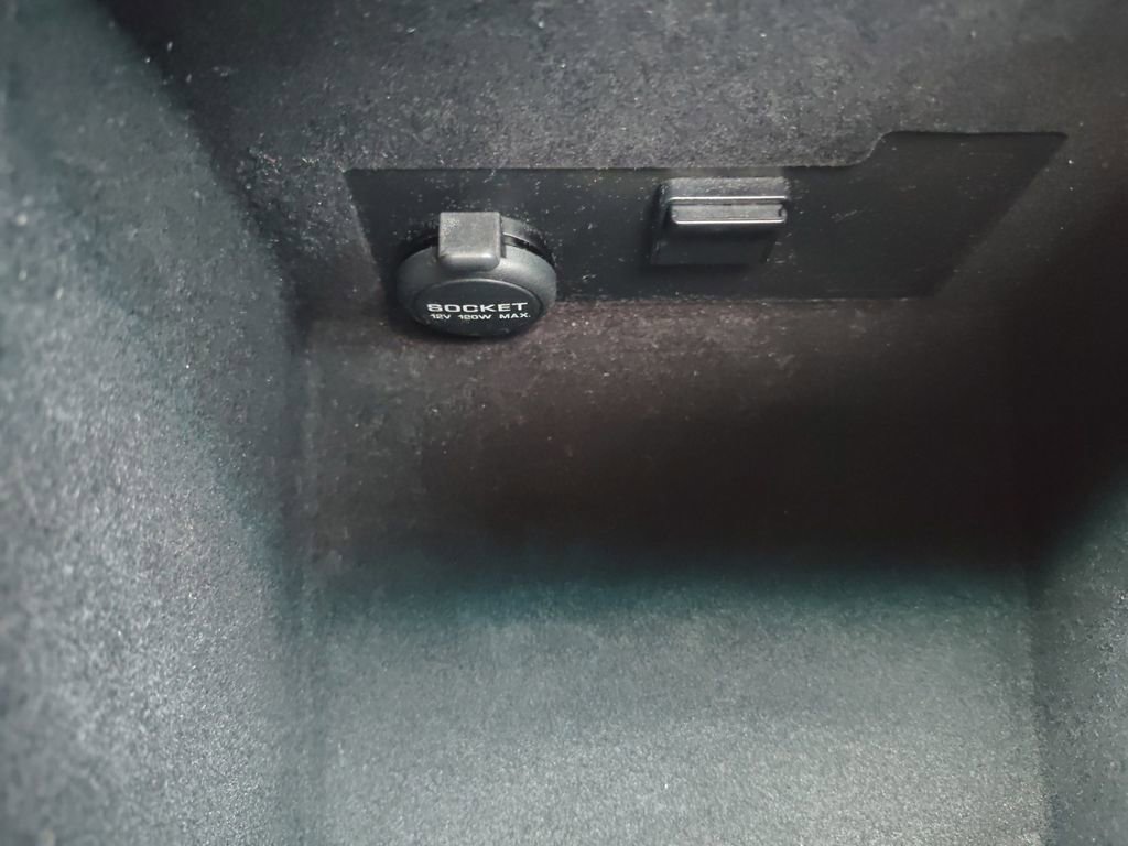 Used 2016 INFINITI Q70 L 5.6 w/ V8 Deluxe Technology Package image 6