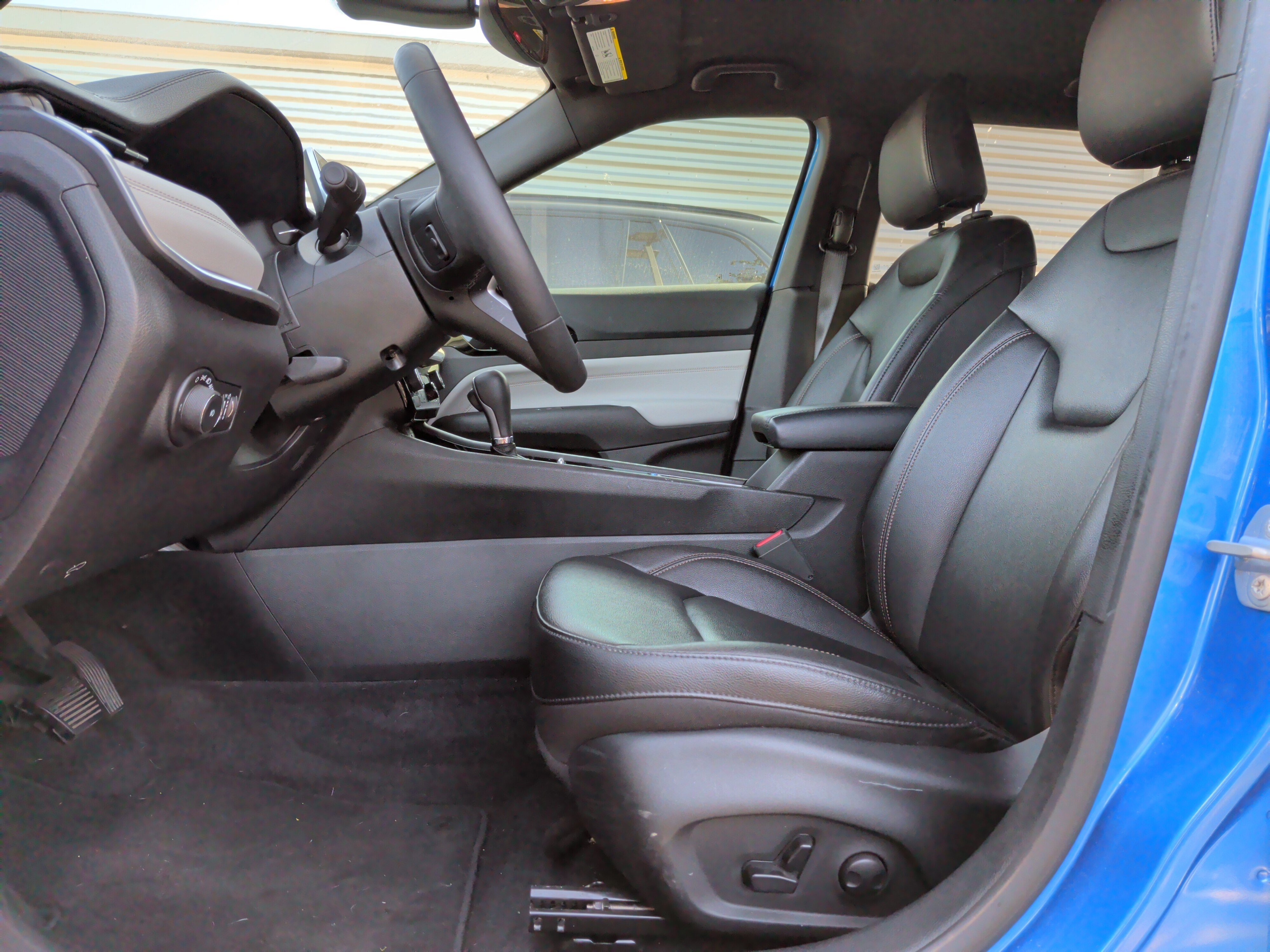 Used 2024 Jeep Compass Limited AWD/4WD image 16
