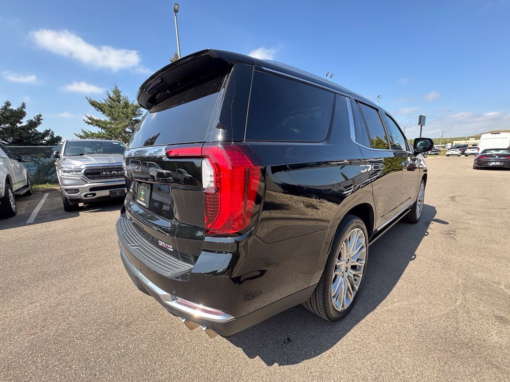 Used 2025 GMC Yukon Denali w/ Denali Reserve Package AWD/4WD image 8