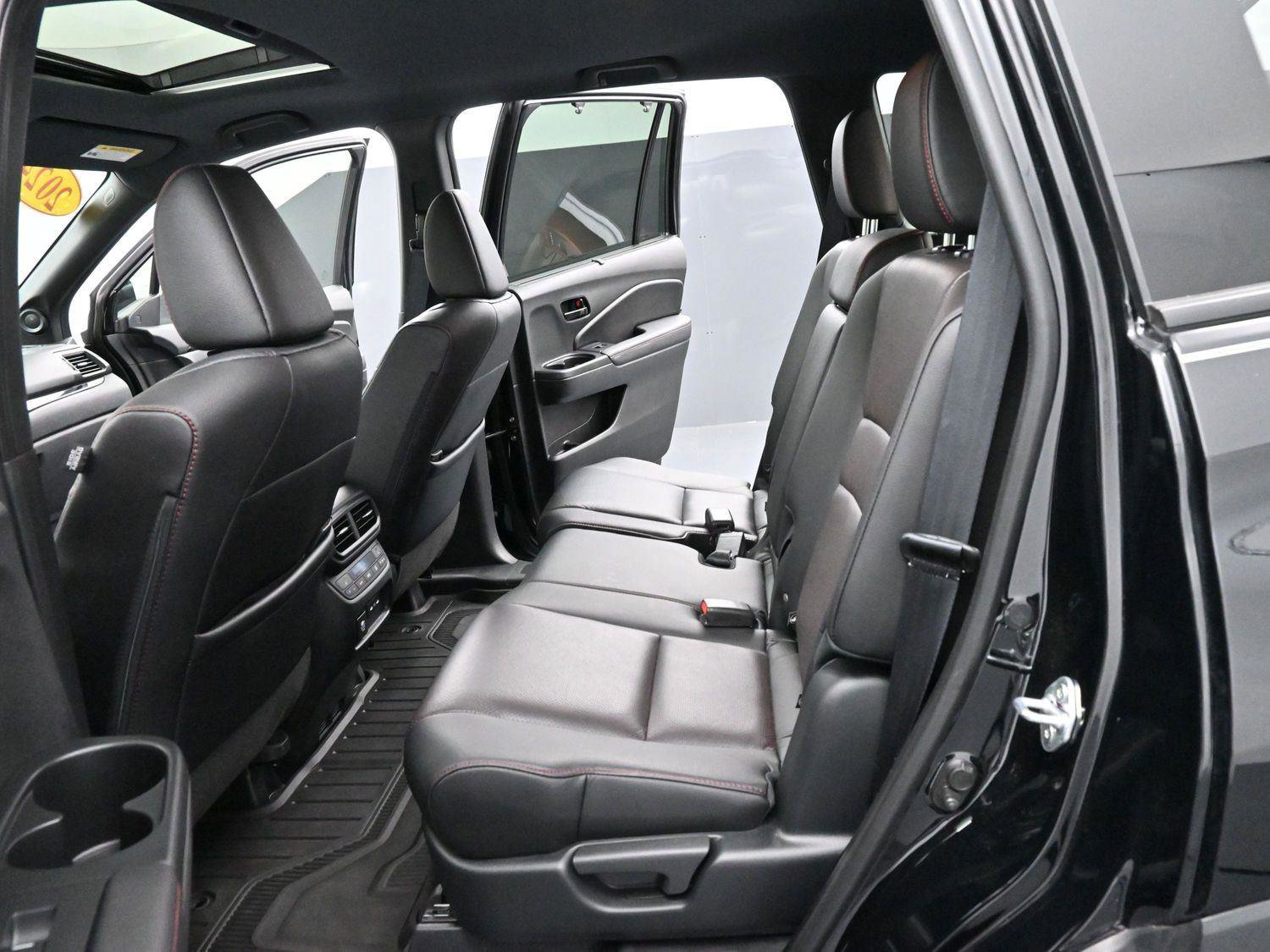 Used 2024 Honda Passport Black Edition image 33