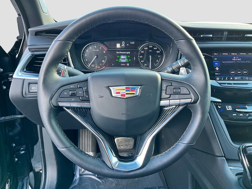 Used 2025 Cadillac XT6 Sport AWD/4WD image 11