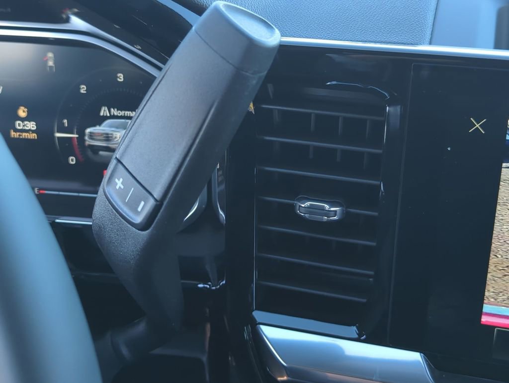 New 2026 GMC Sierra 1500 Elevation image 16