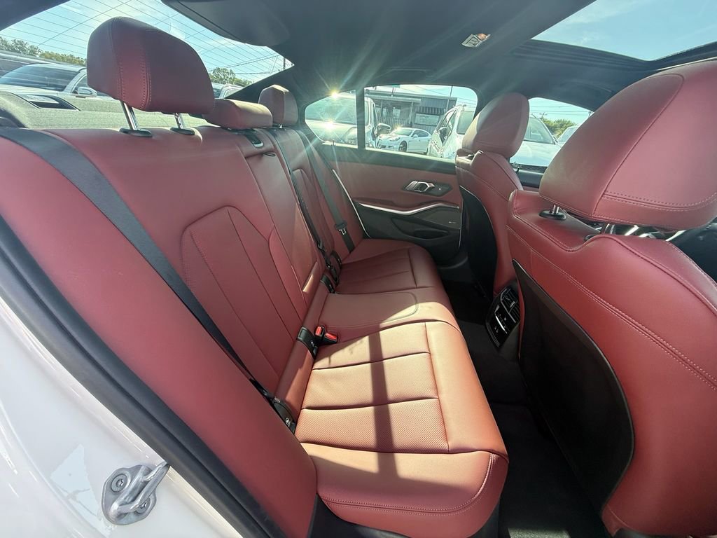 Used 2025 BMW M340i w/ Premium Package RWD image 21