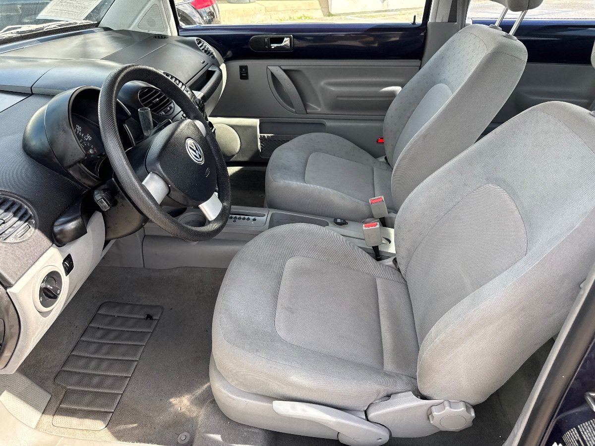 Used 1999 Volkswagen Beetle GLS FWD image 17